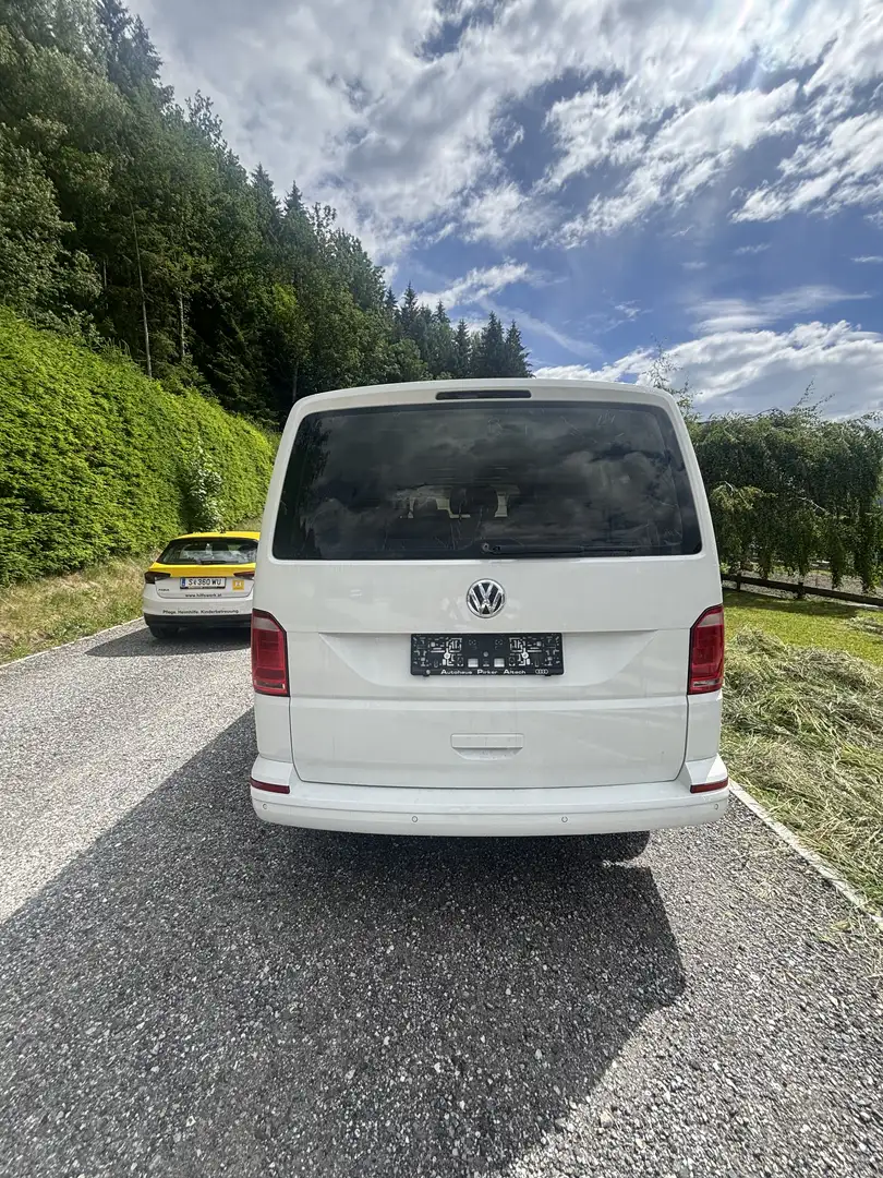 Volkswagen T6 Caravelle LR Comfortline 2,0 TDI - 2