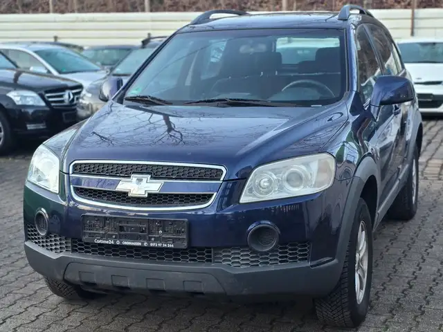 Chevrolet Captiva 2.4 LS 2WD,Klima, Nür Händler oder Export.