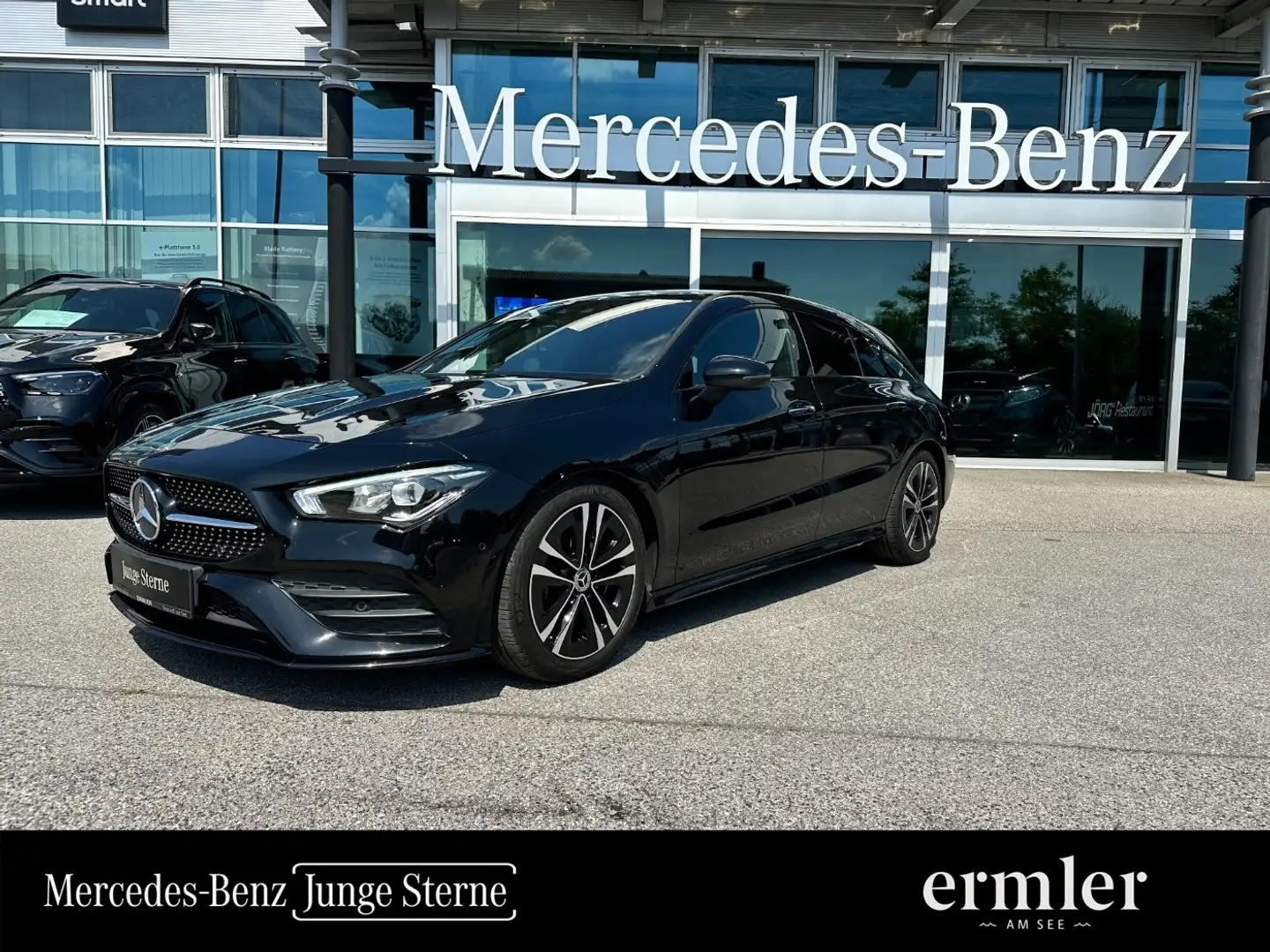 Mercedes-Benz CLA 180 Shooting Brake AMG Line Keyless Schalter Schwarz - 1