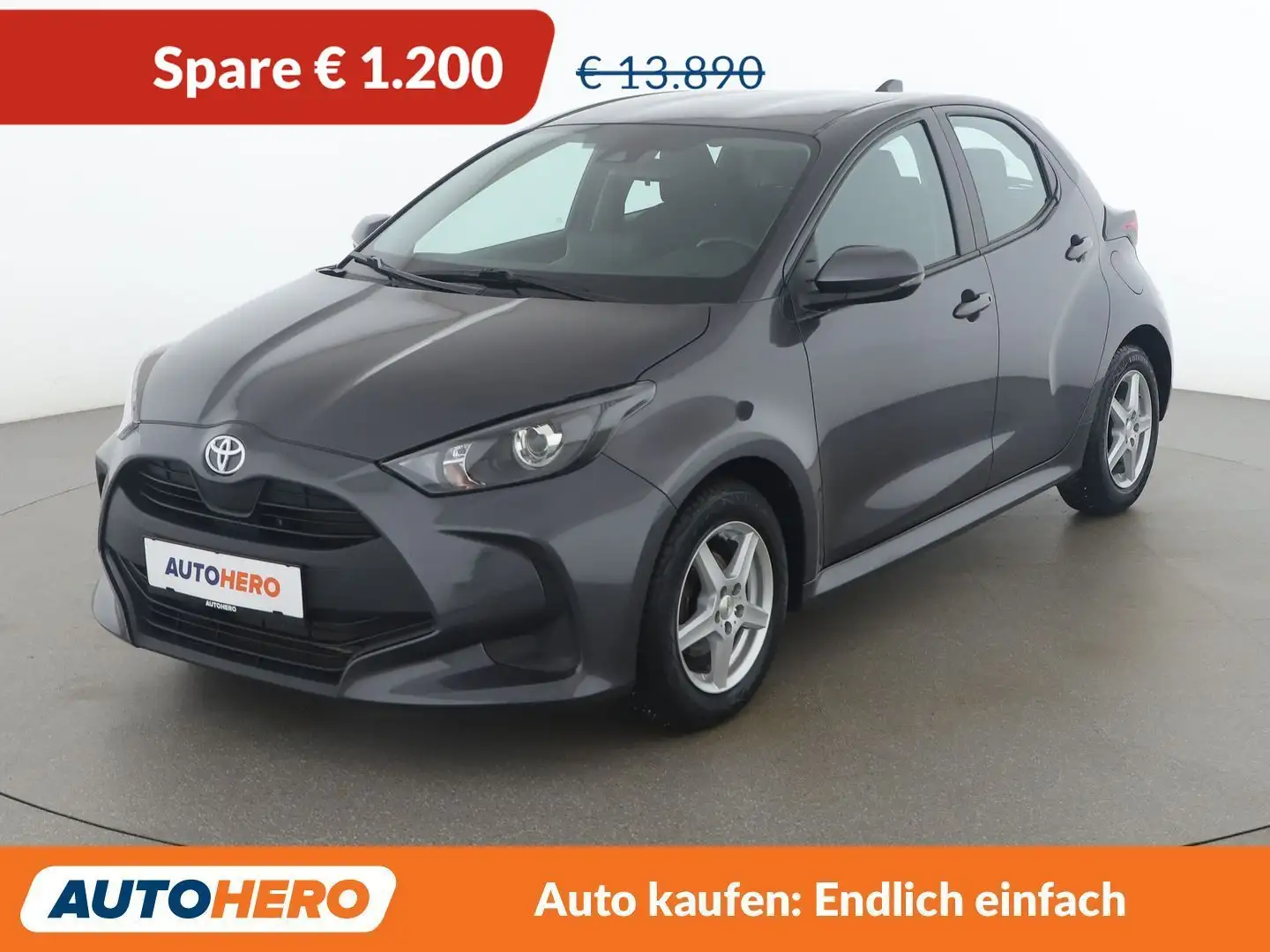Toyota Yaris 1.0 Active Grau - 1