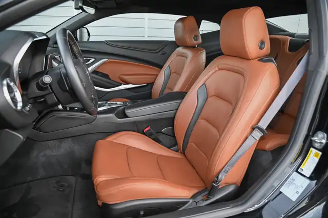 Chevrolet Camaro view 11
