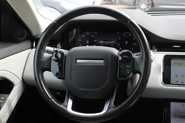 Land Rover Range Rover Evoque view 17