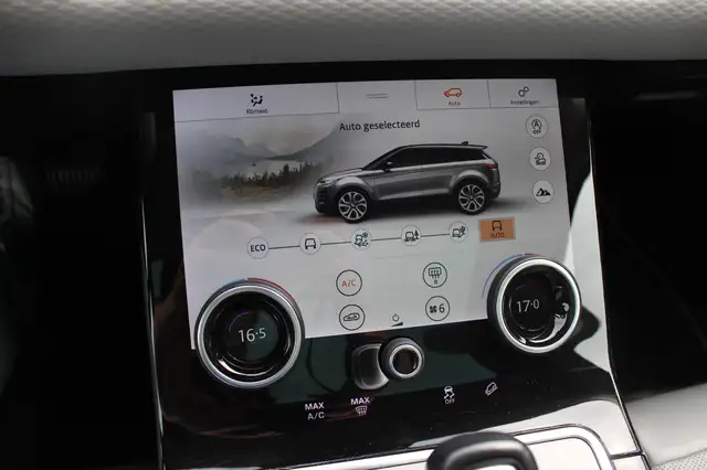 Land Rover Range Rover Evoque view 26