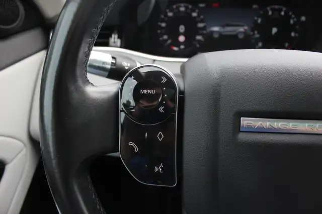 Land Rover Range Rover Evoque view 30