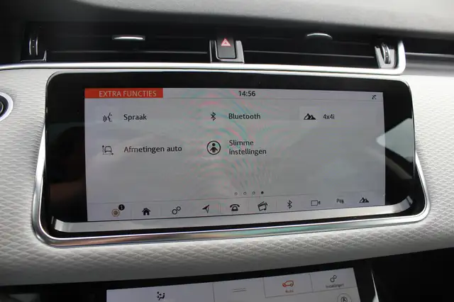 Land Rover Range Rover Evoque view 22