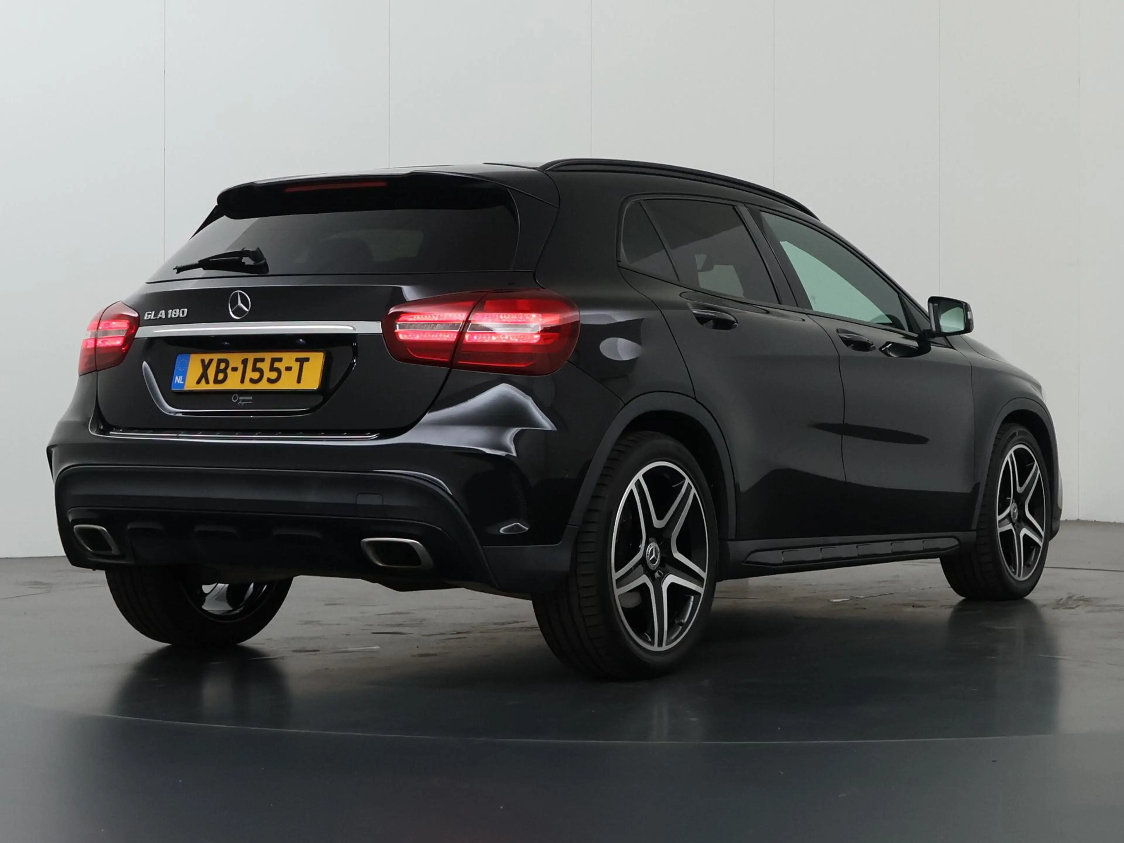 Mercedes-Benz GLA 180 Business Solution AMG | Night | Keyless | Achterui — photo 2