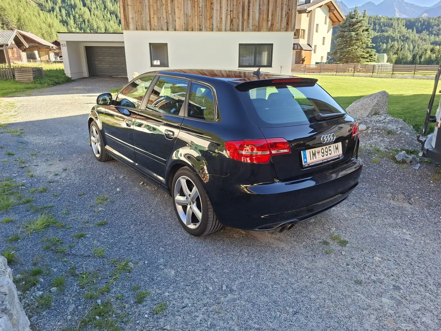 Audi A3 SB quattro Ambition 2,0 TDI DPF - 2