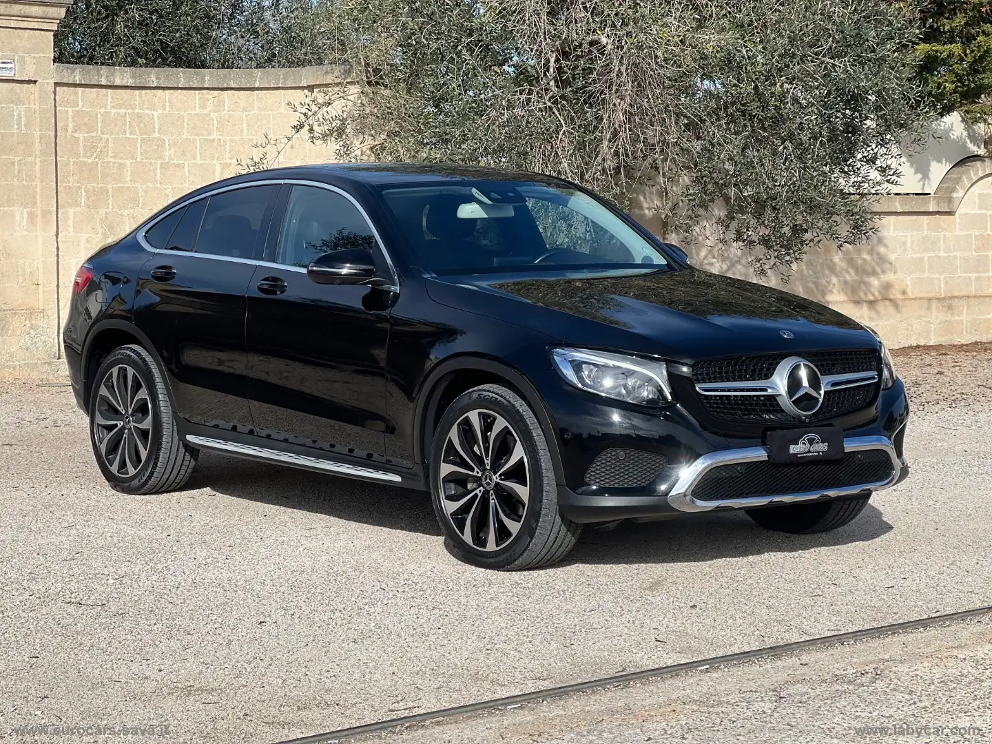 Mercedes-Benz GLC 200 GLC 250 d 4Matic Coupé Premium Černá - 2