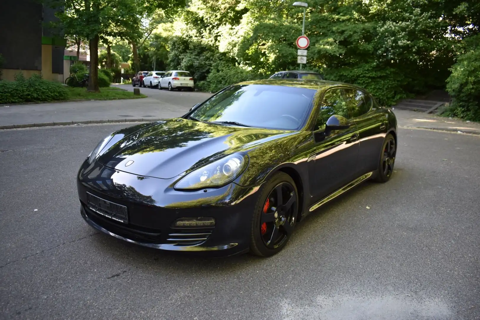 Porsche Panamera 4 S Fekete - 1