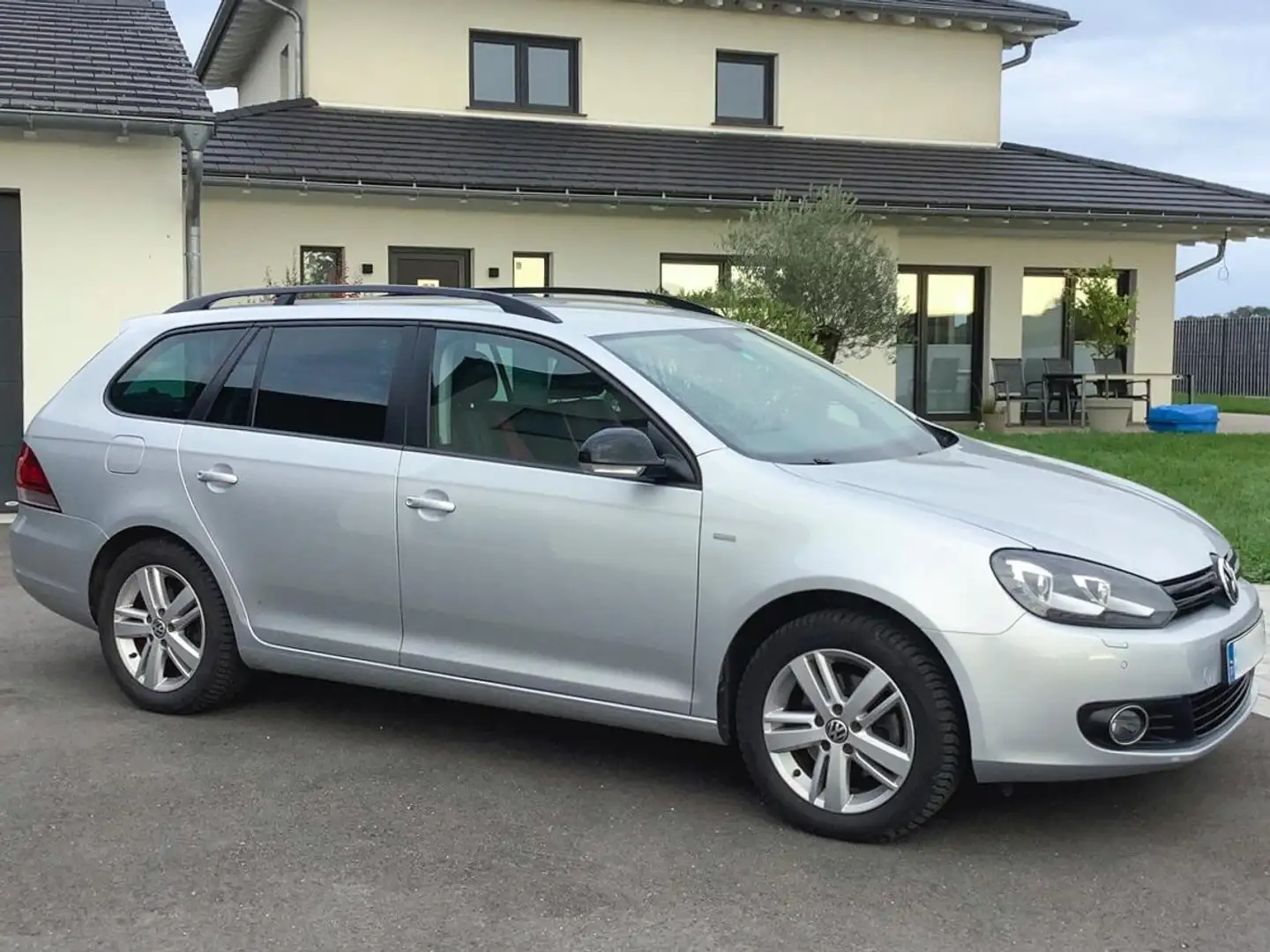 Volkswagen Golf Variant Golf Variant 1.2 TSI BlueMotion Technology MATCH Silber - 1