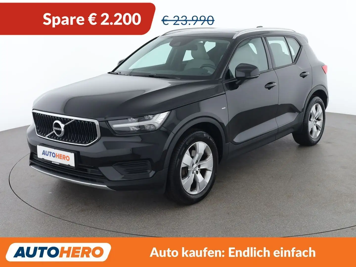 Volvo XC40 2.0 T4 Momentum AWD Schwarz - 1