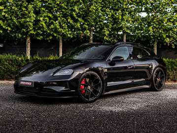 Sport Turismo FACELIFT | 21" | Panodak | Adaptieve Cruise | 360 Camera | BOSE | Stuurverwarming