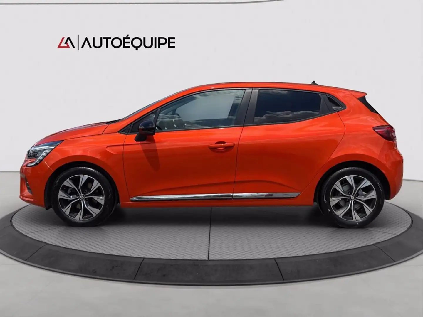 Renault Clio 1.6 E-Tech full hybrid Evolution 145cv auto Arancione - 2