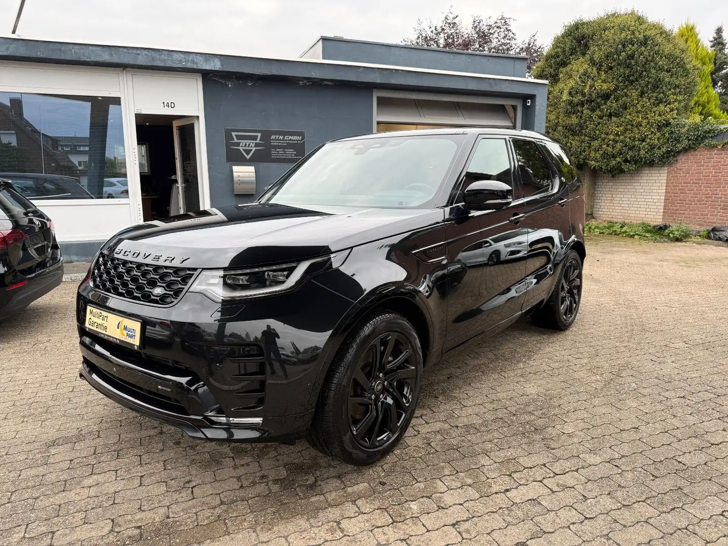 Land Rover Discovery 5 R-Dynamic SE D300 AWD Max Voll 22" Schwarz - 1