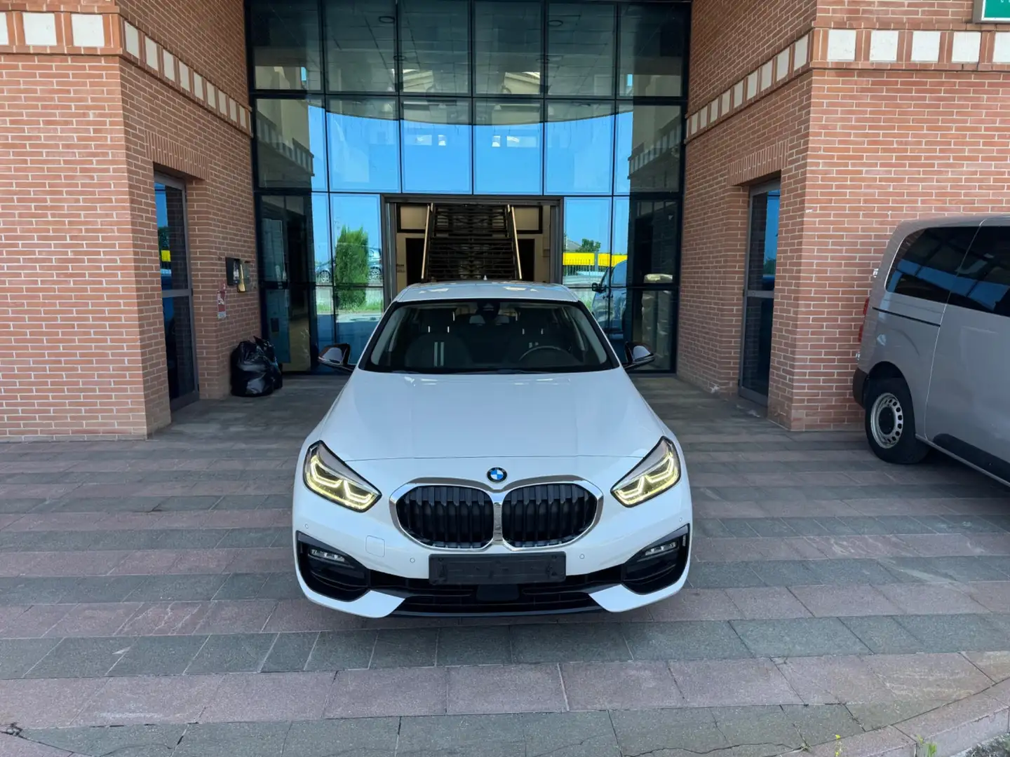 BMW 118 118d 5p. Msport Blanc - 1