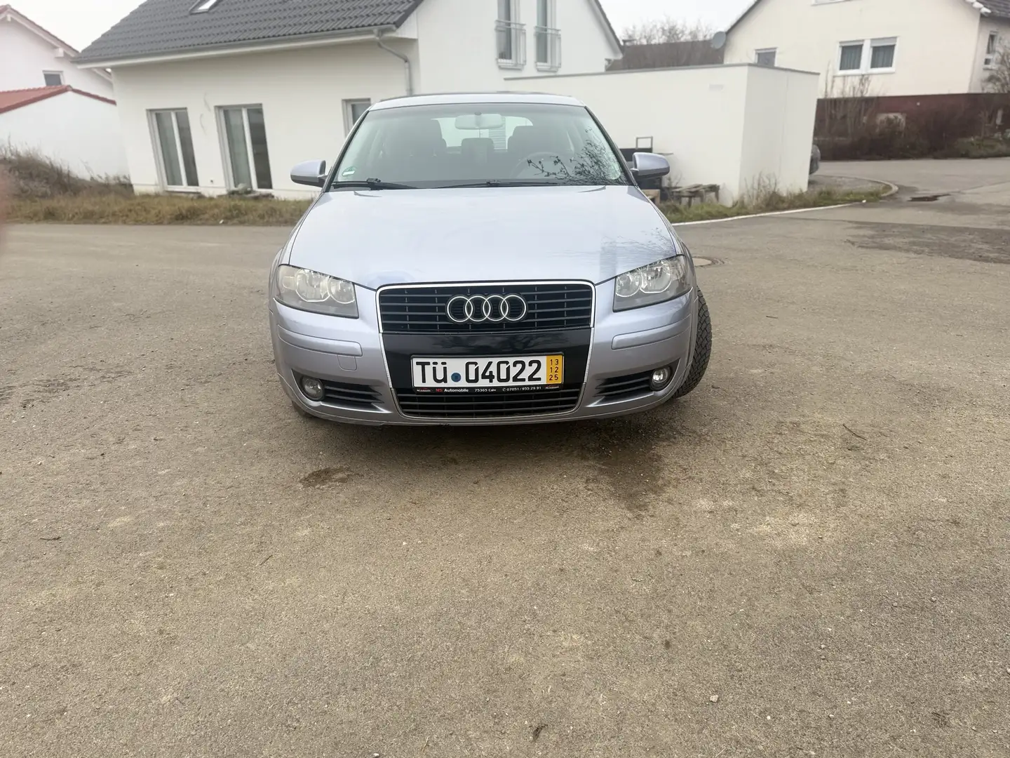 Audi A3 Audi A3  Attraction Grau - 2