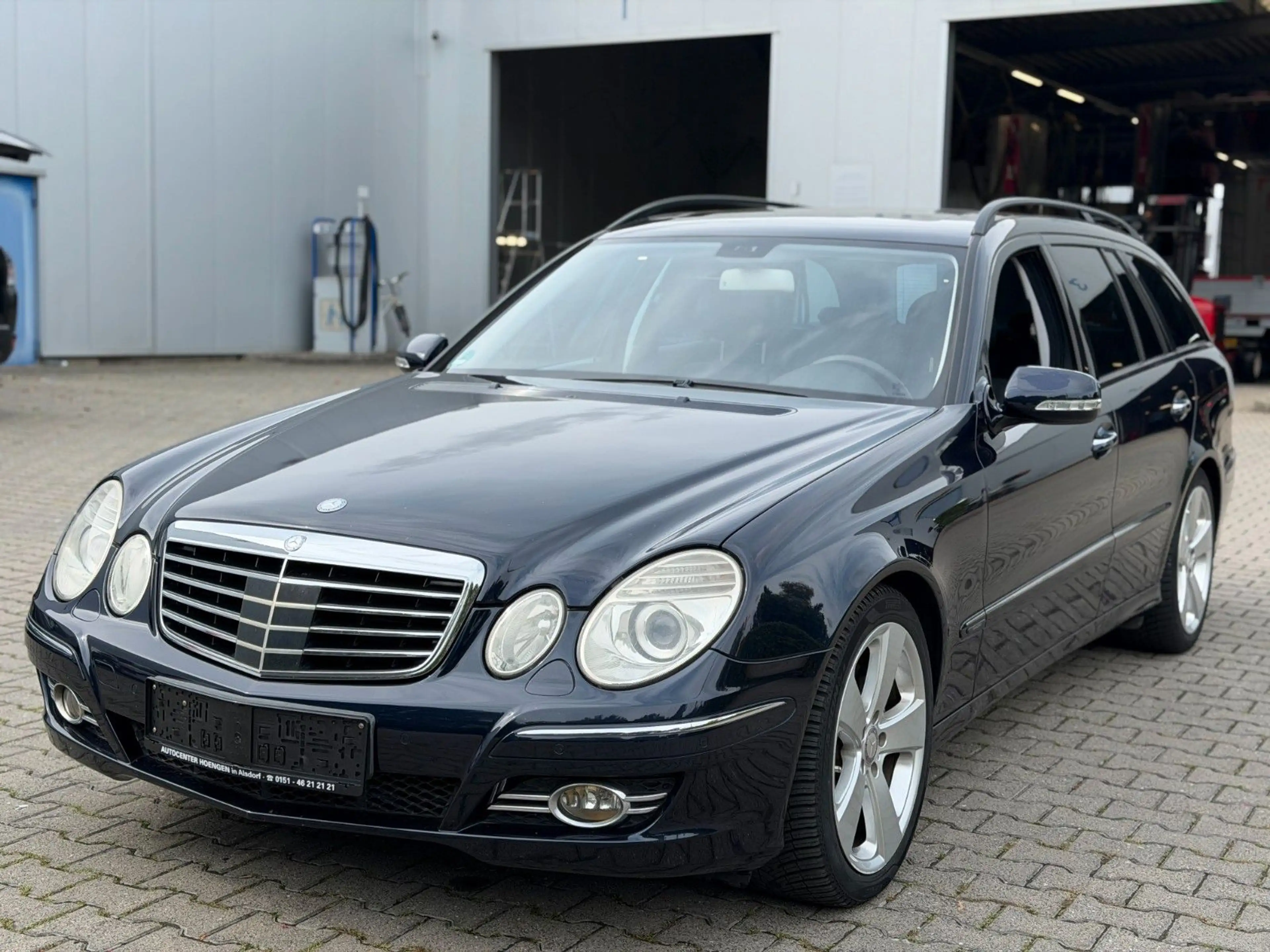 Mercedes-Benz E 350 E T-Modell E 350 *Memory Paket *Vollleder* — photo 6