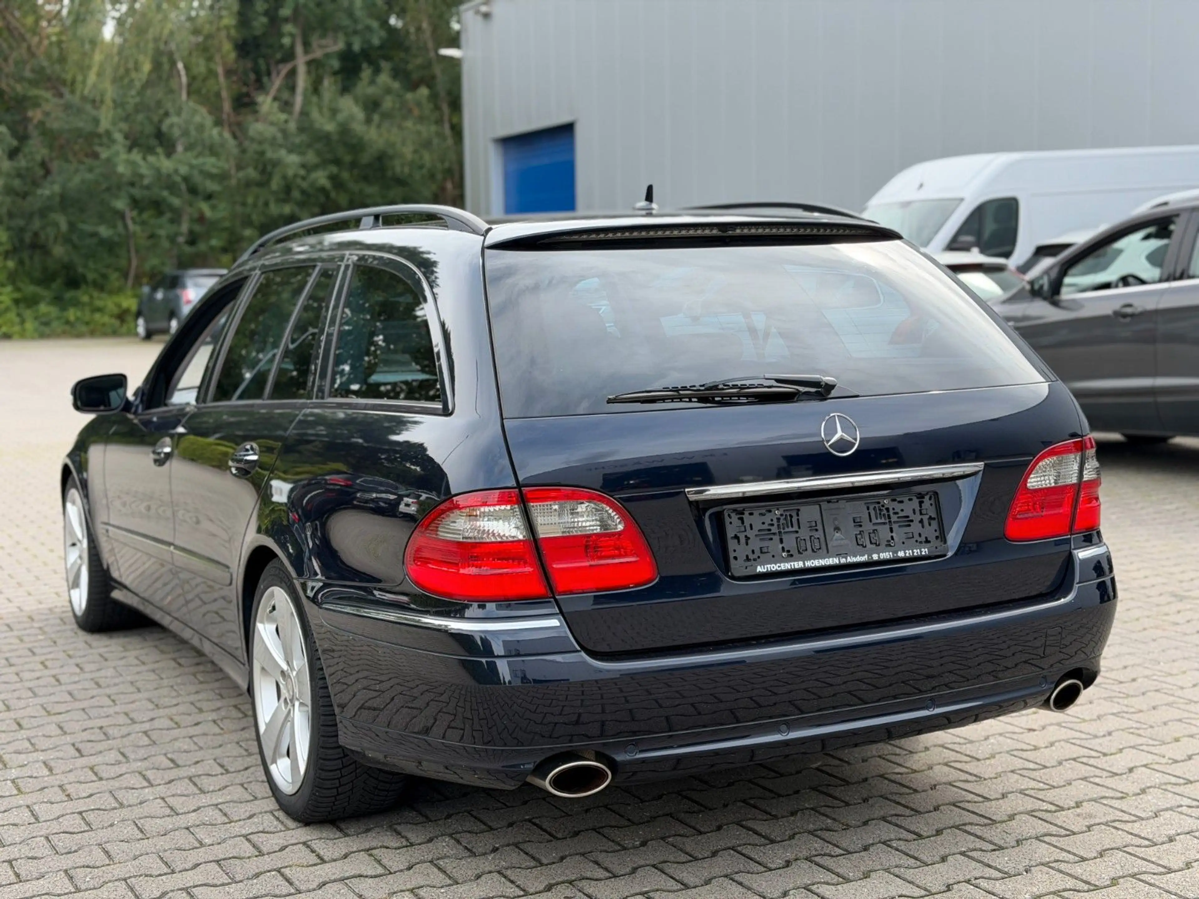 Mercedes-Benz E 350 E T-Modell E 350 *Memory Paket *Vollleder* — photo 12