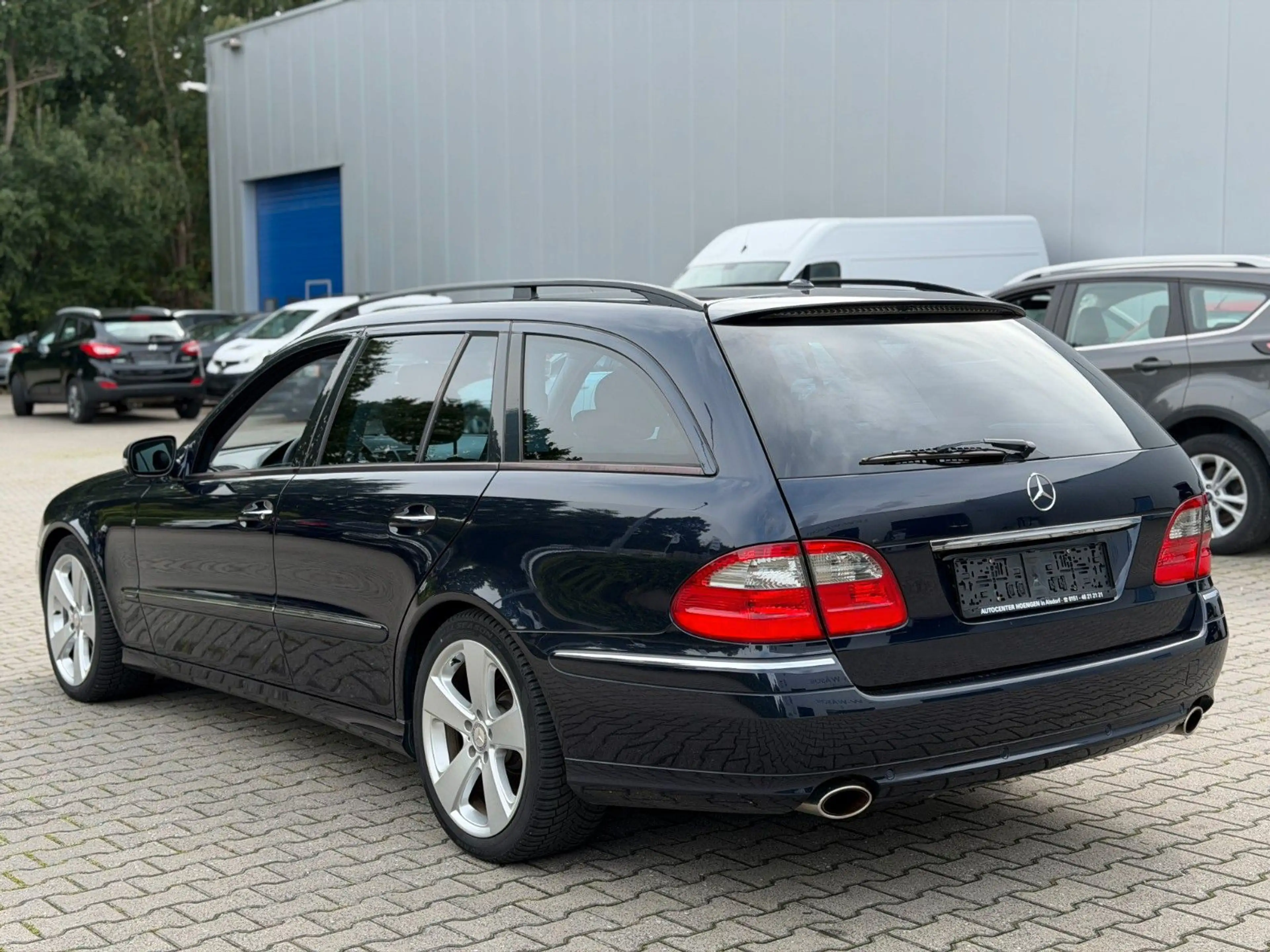 Mercedes-Benz E 350 E T-Modell E 350 *Memory Paket *Vollleder* — photo 13