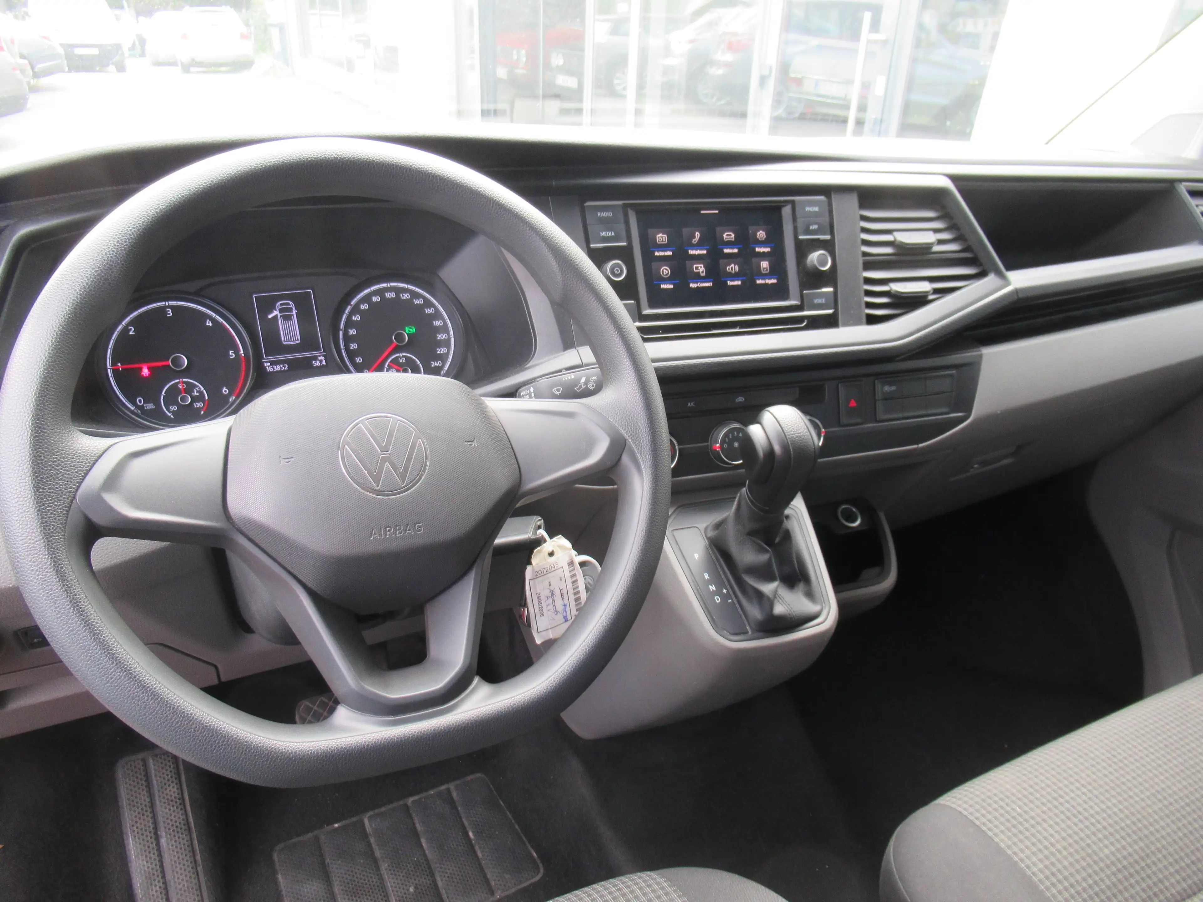 Volkswagen T6.1 Transporter 2.0 TDi SCR BMT Comfortline DSG 14800€TVA/BTW — photo 7