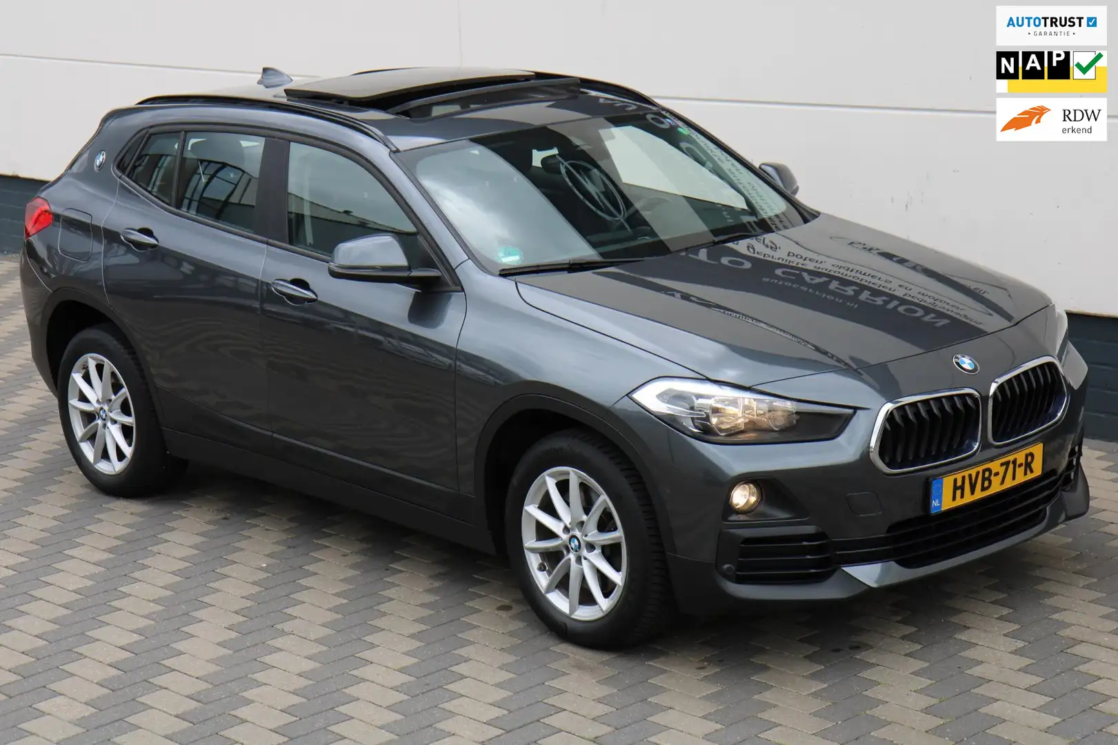 BMW X2 SDrive20i Pano Navi Trekhaak Dealer Ond 1Ste Eig ! Gris - 1