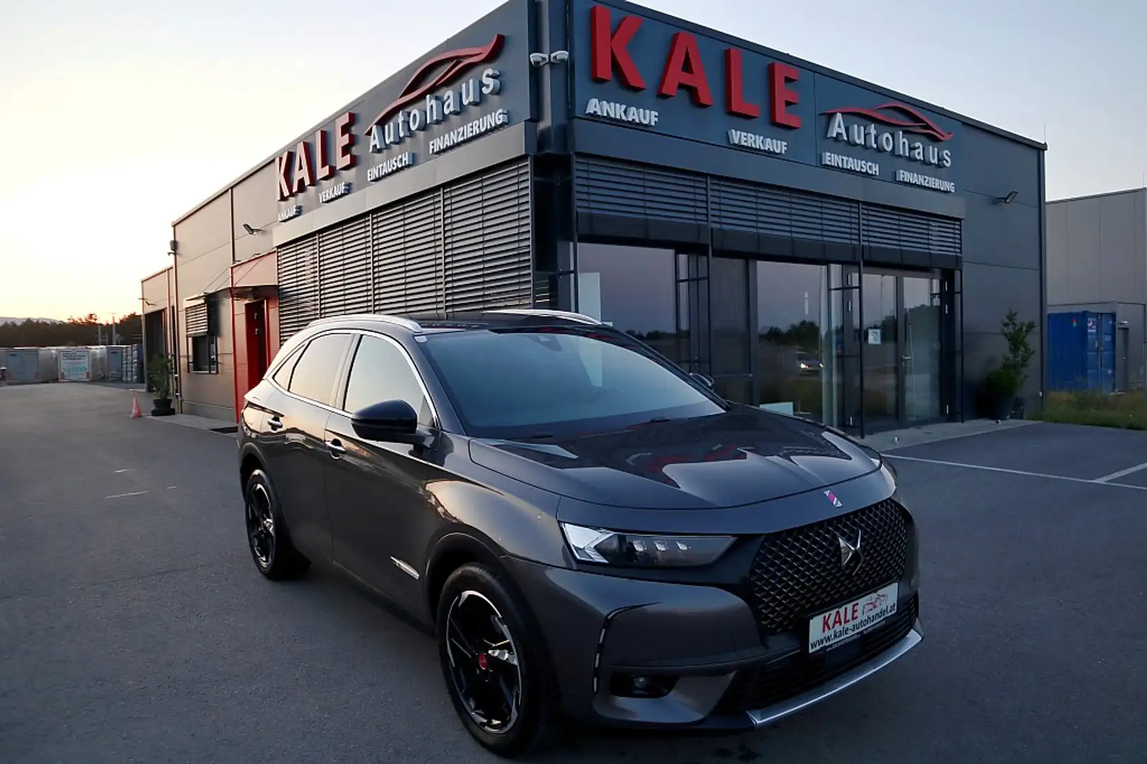 DS Automobiles DS 7 Crossback DS7 Crossback BlueHDi 130 EAT8 Performance Line... Grau - 1