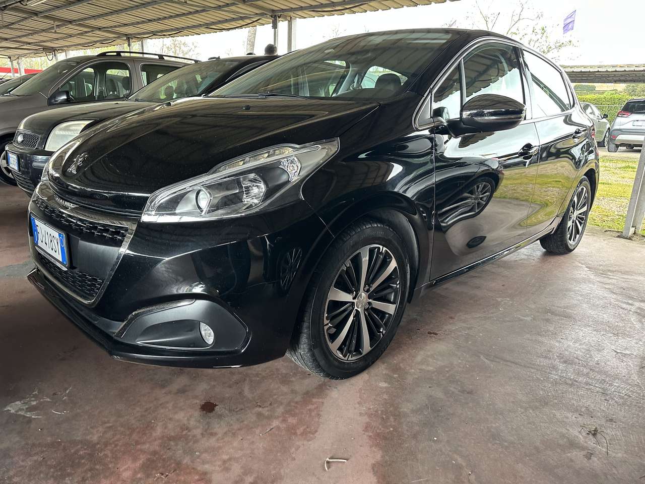 Peugeot 208 208 I 2015 5p 1.2 Allure 82cv