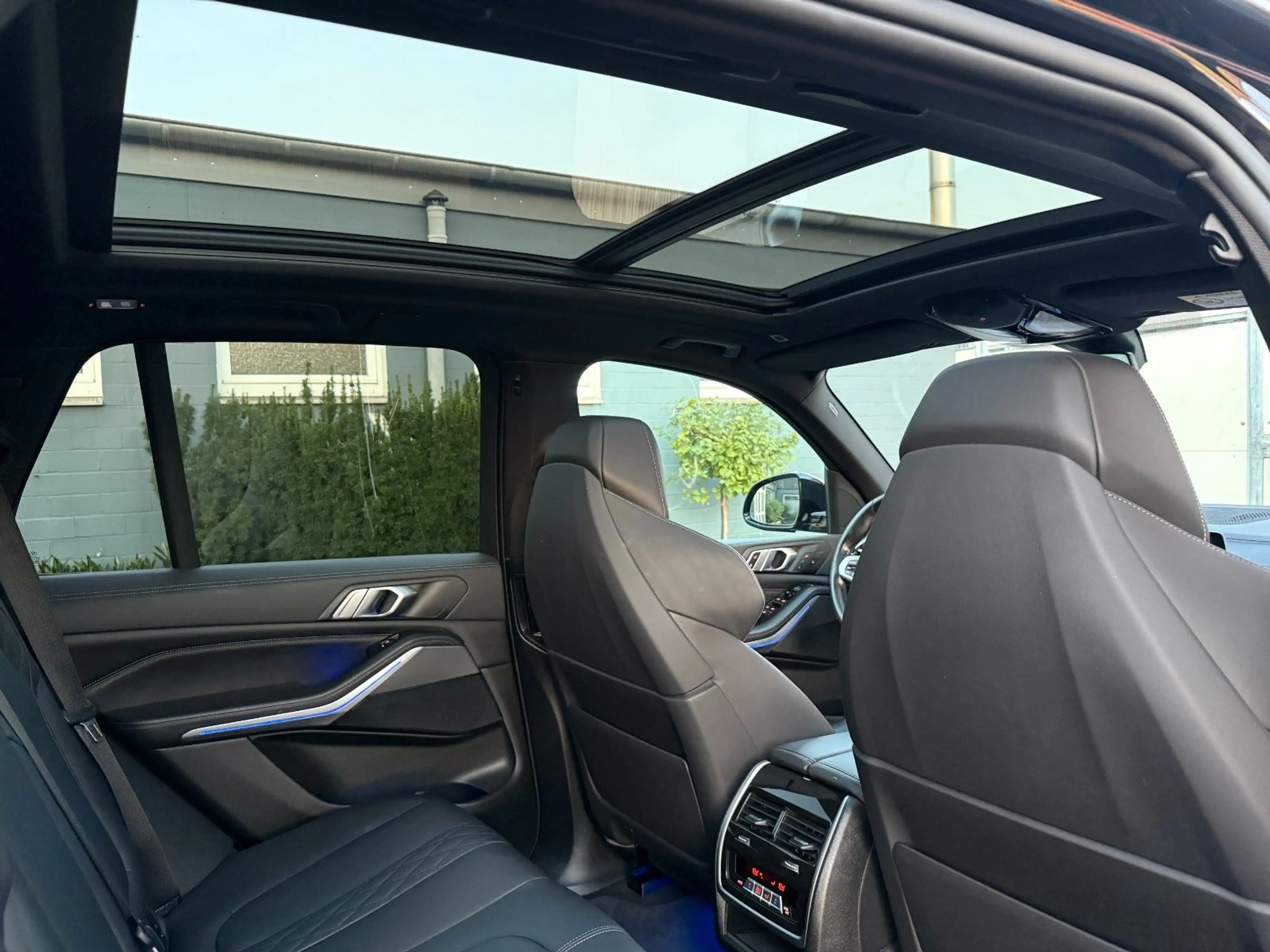 BMW X5 xDrive 30d*M Sport*M Sitz*HuD*Laser*Pano*360° — photo 14