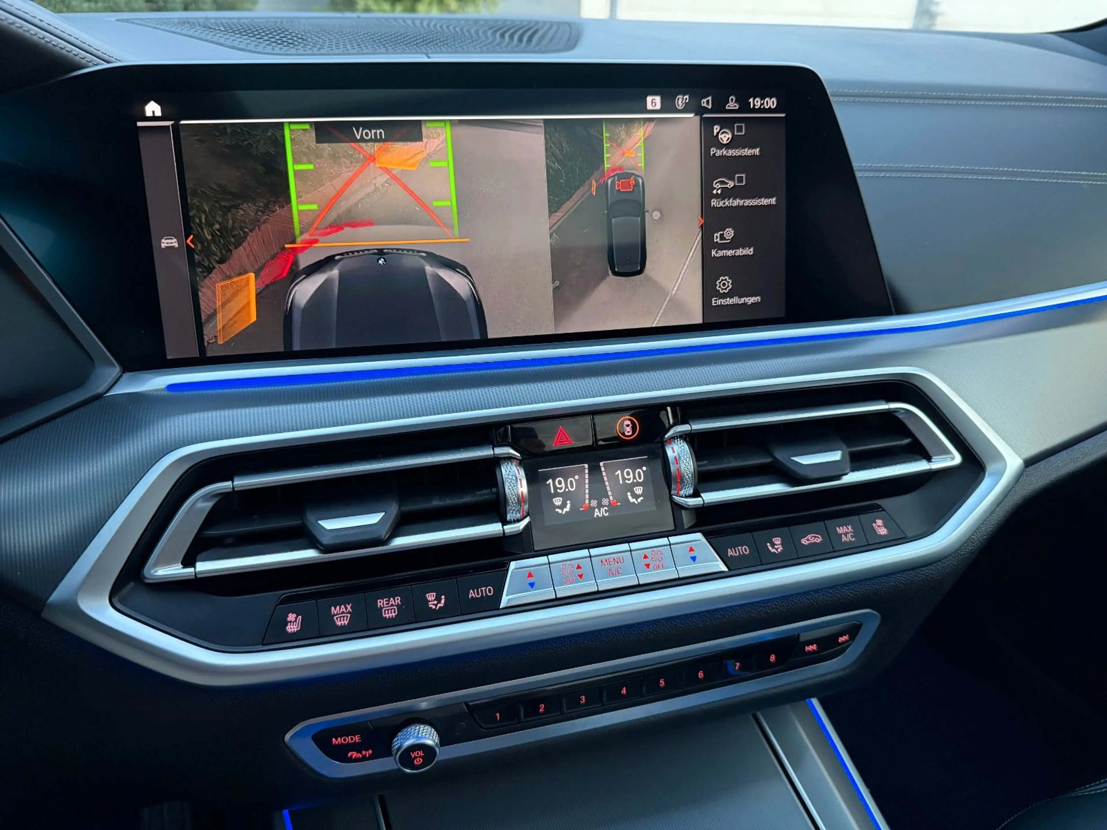 BMW X5 xDrive 30d*M Sport*M Sitz*HuD*Laser*Pano*360° — photo 15