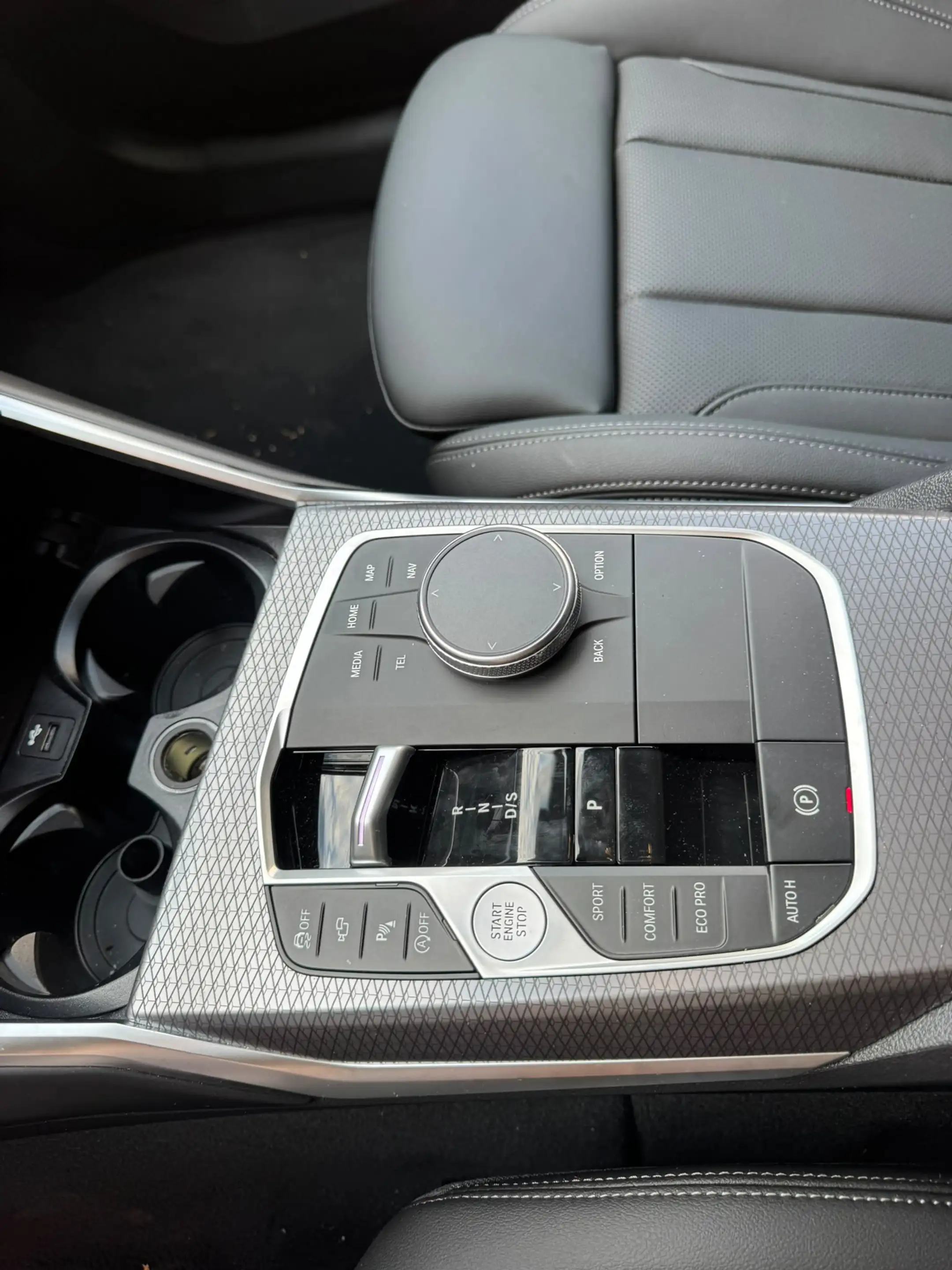 BMW 318 318 - Pack m - dégâts grêlons !! — photo 8