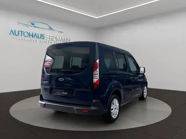 Ford Tourneo Connect view 5