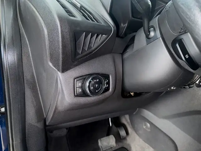 Ford Tourneo Connect view 10