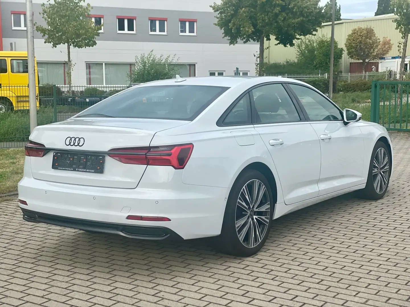 Audi A6 Lim. 45 TFSI advanced ACC MMI Optik schwarz Weiß - 2