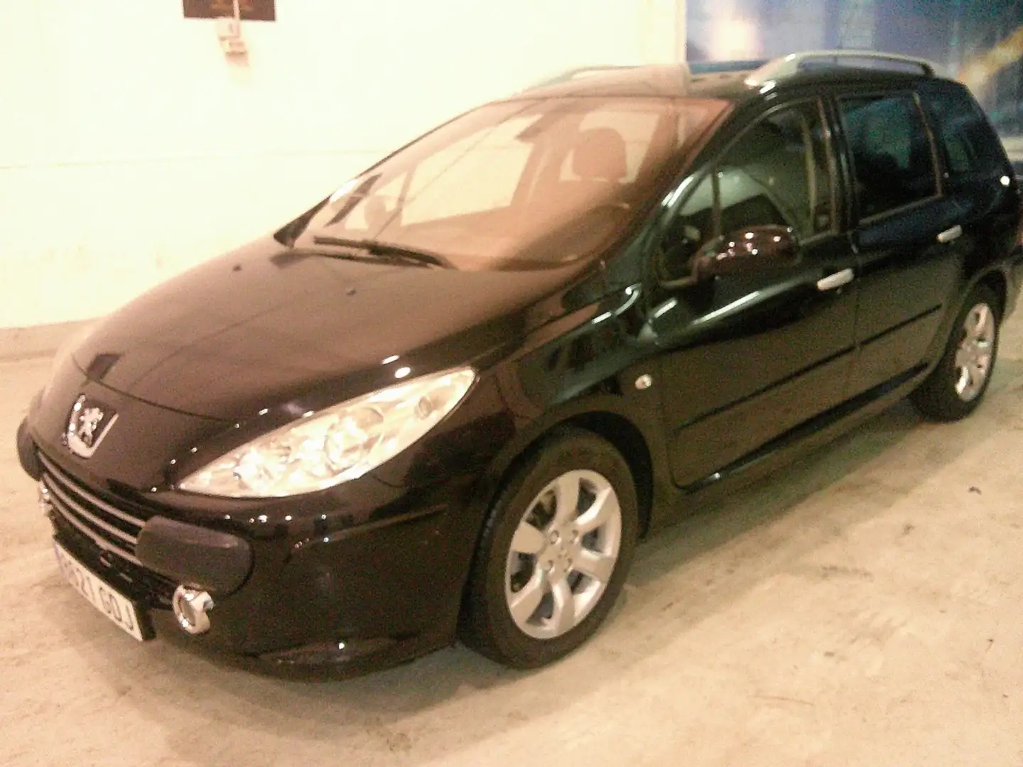 Peugeot 307 SW 1.6HDI Pack+ 110 Negro - 1