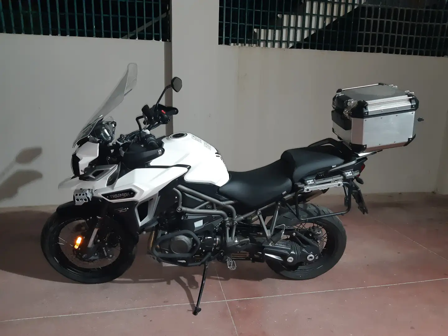 Triumph Tiger 1200 EXPLORER XCA Blanco - 1