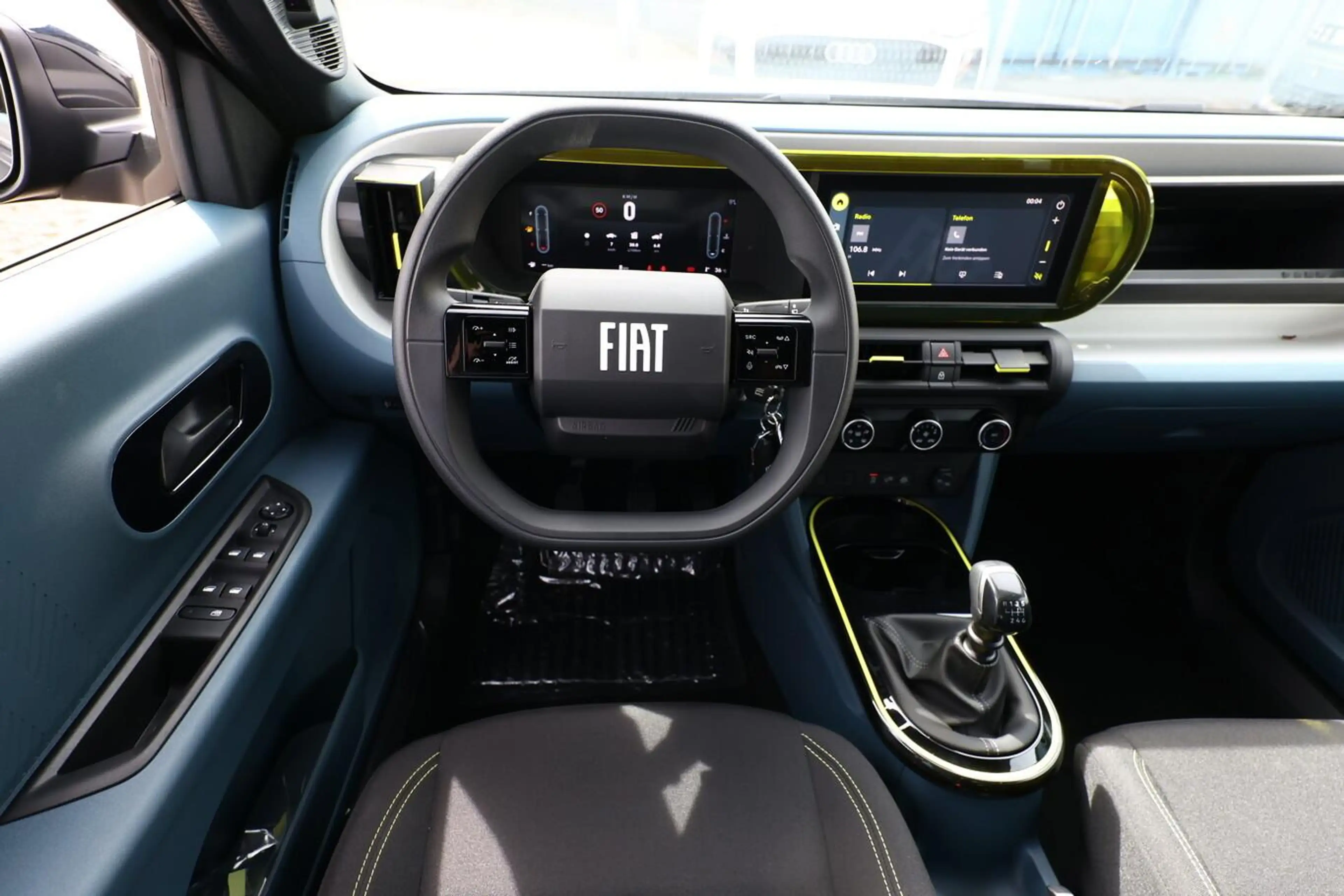 Fiat Grande Panda ICON CarPlay PixelLED PDC DigC Temp 74 kW (101 ... — photo 7