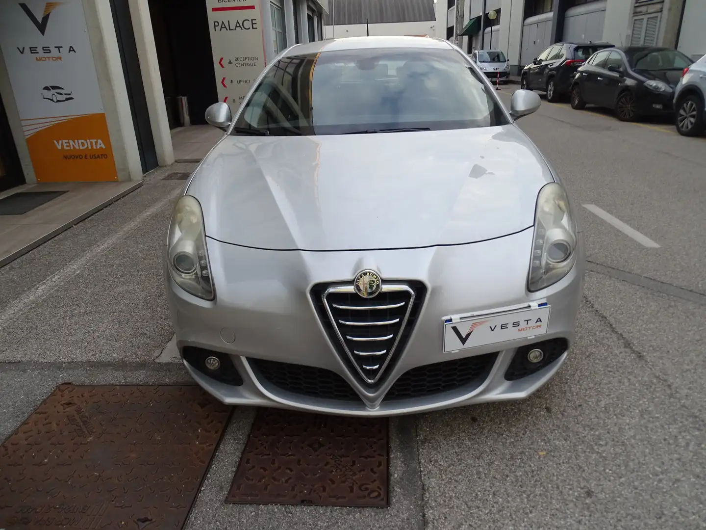 Alfa Romeo Giulietta Giulietta 1.6 jtdm-2 Progression Gümüş rengi - 2
