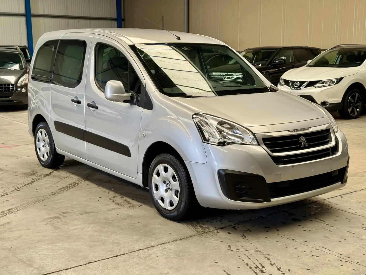Peugeot Partner Tepee 1.6 BlueHDi Active S&S - 1
