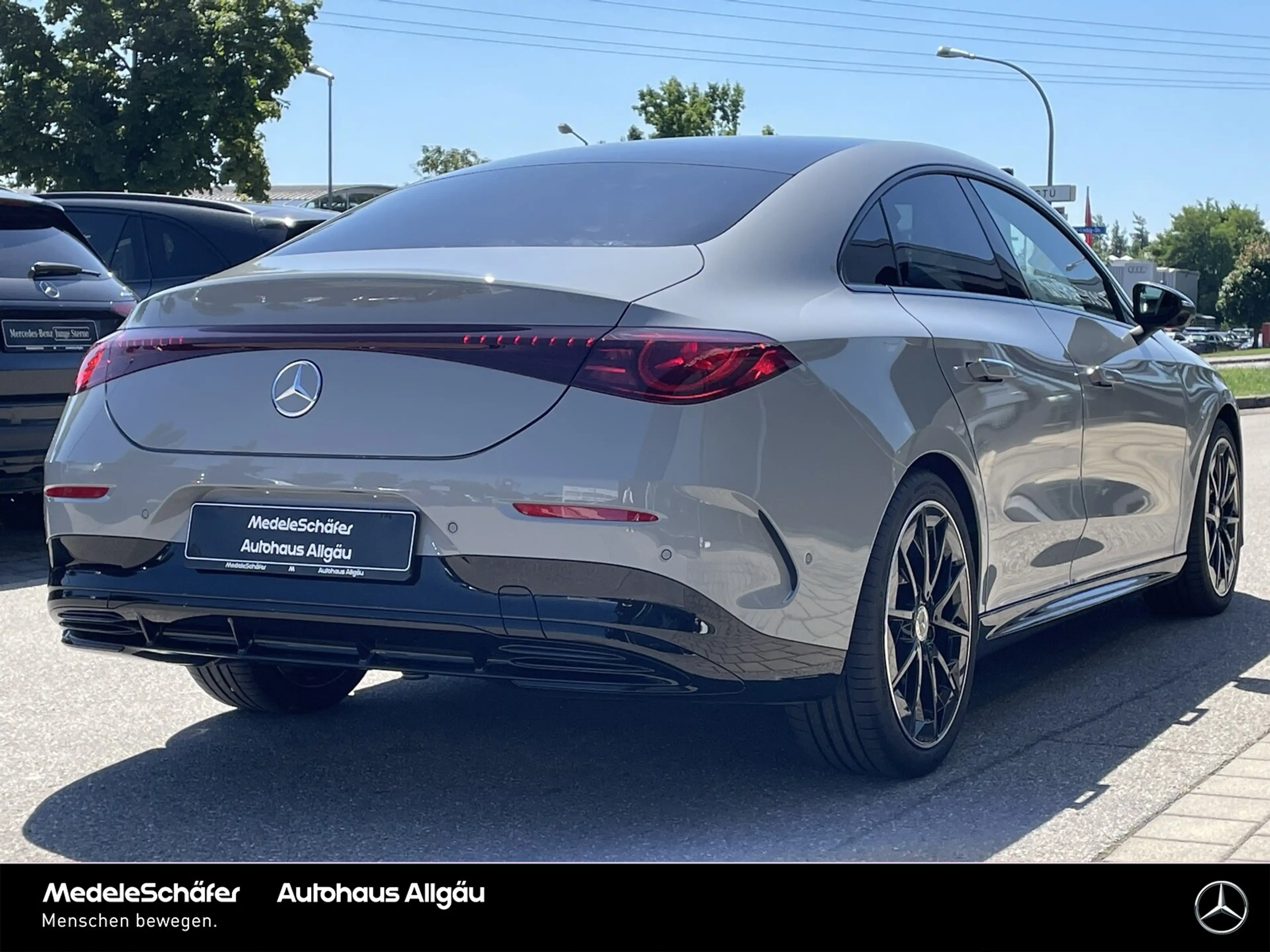 Mercedes-Benz CLA 220 CLA 220 4M AMG Night Distr SuperScr Burm3D AHK LED — photo 12
