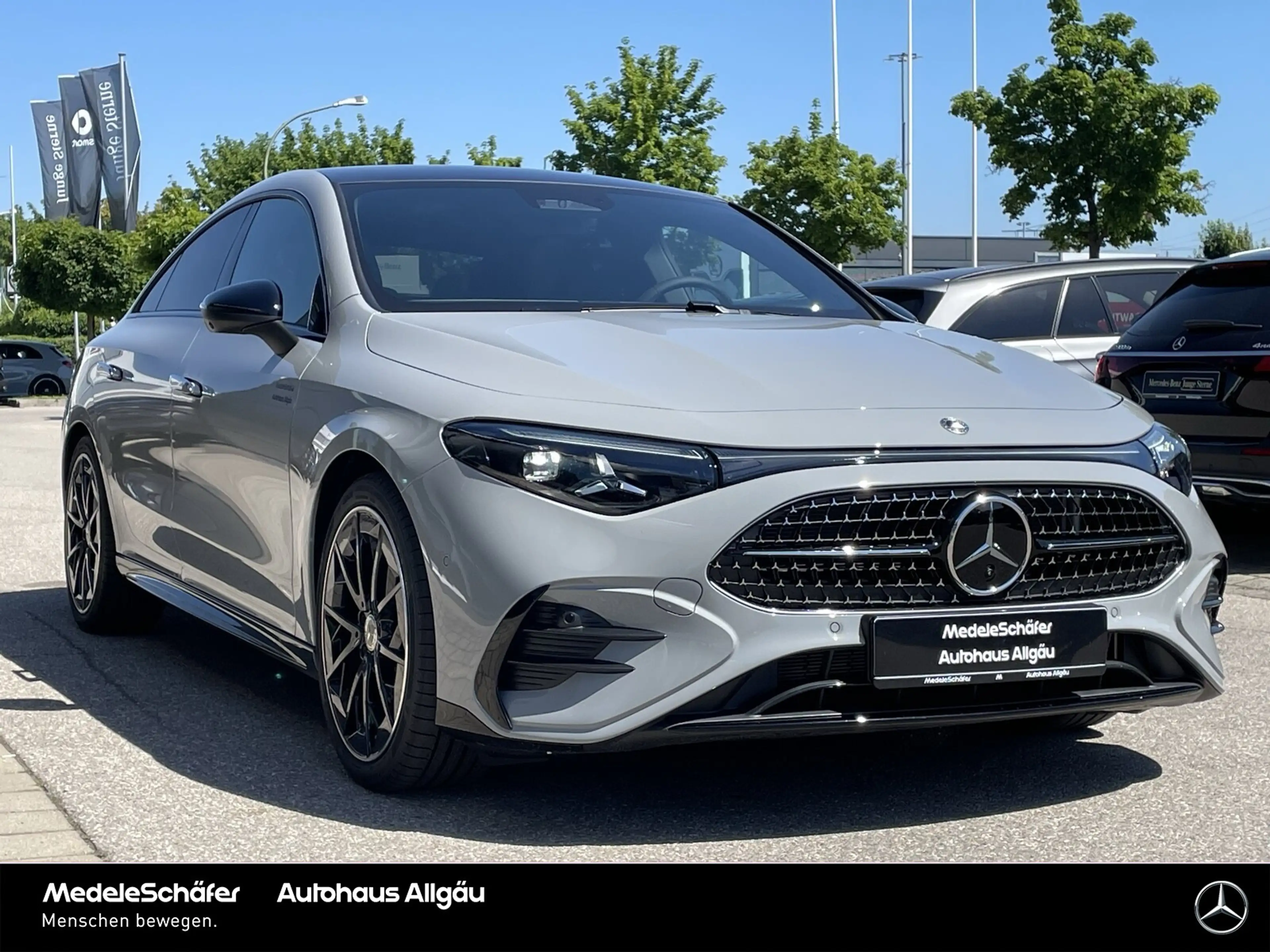 Mercedes-Benz CLA 220 CLA 220 4M AMG Night Distr SuperScr Burm3D AHK LED — photo 13