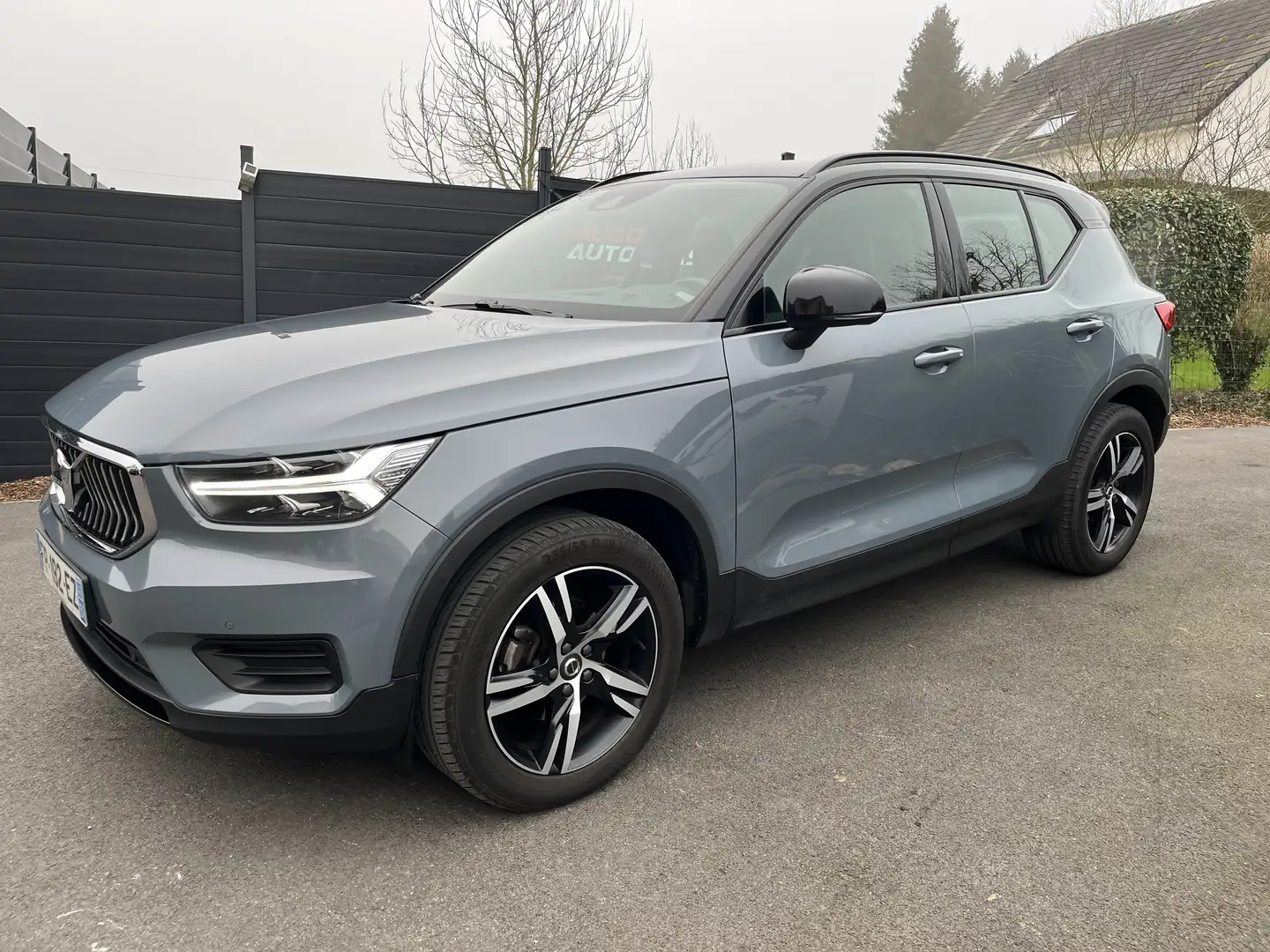 Volvo XC40 D3 AWD AdBlue 150 ch BM6 R-Design - 1