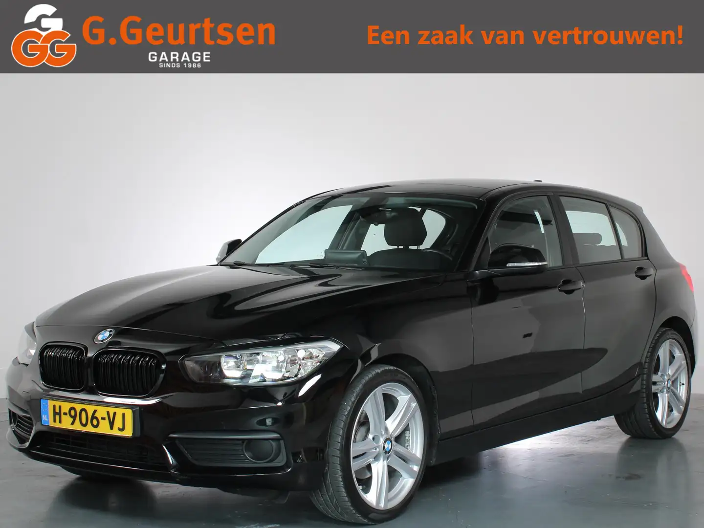 BMW 118 1-serie 118i Centennial Executive, Apple CarPlay, Zwart - 1