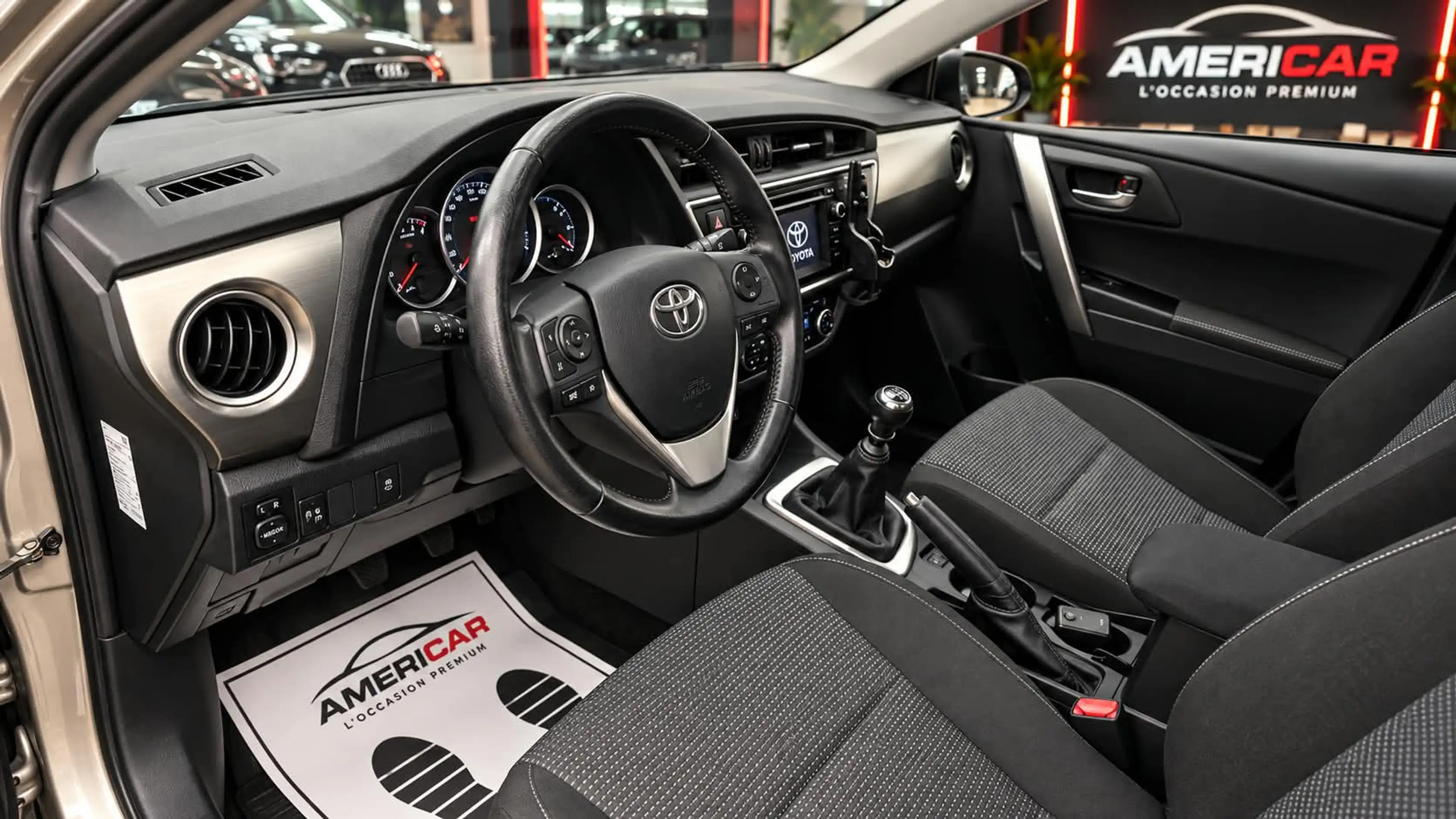 Toyota Auris Auris 1.6i Style — photo 11