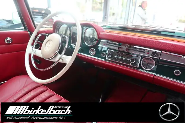 Mercedes-Benz SL view 11