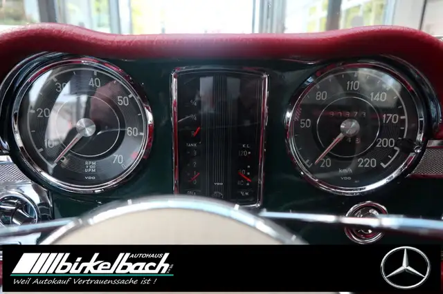 Mercedes-Benz SL view 6