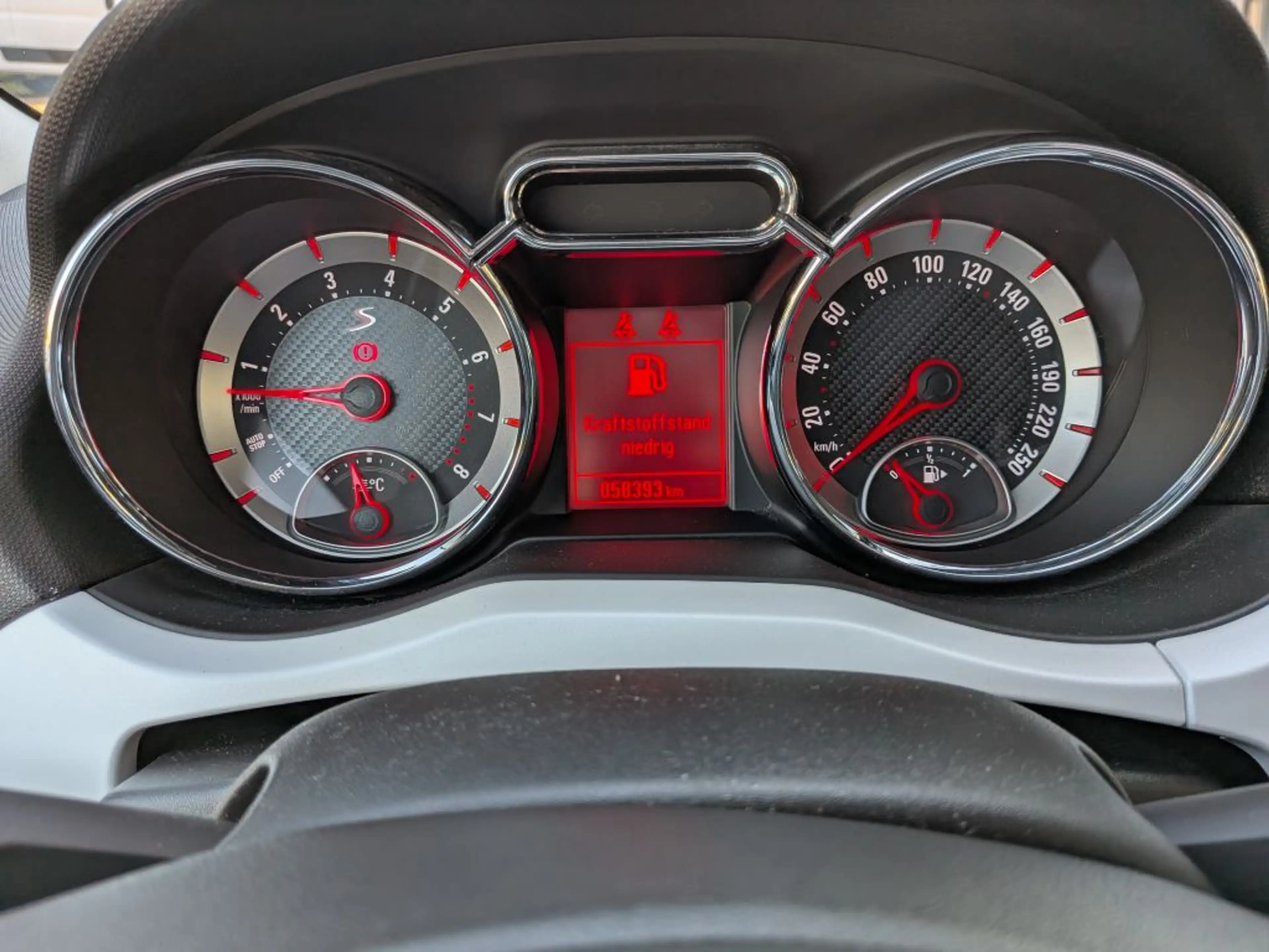 Opel Adam 1.4 Turbo S — photo 8