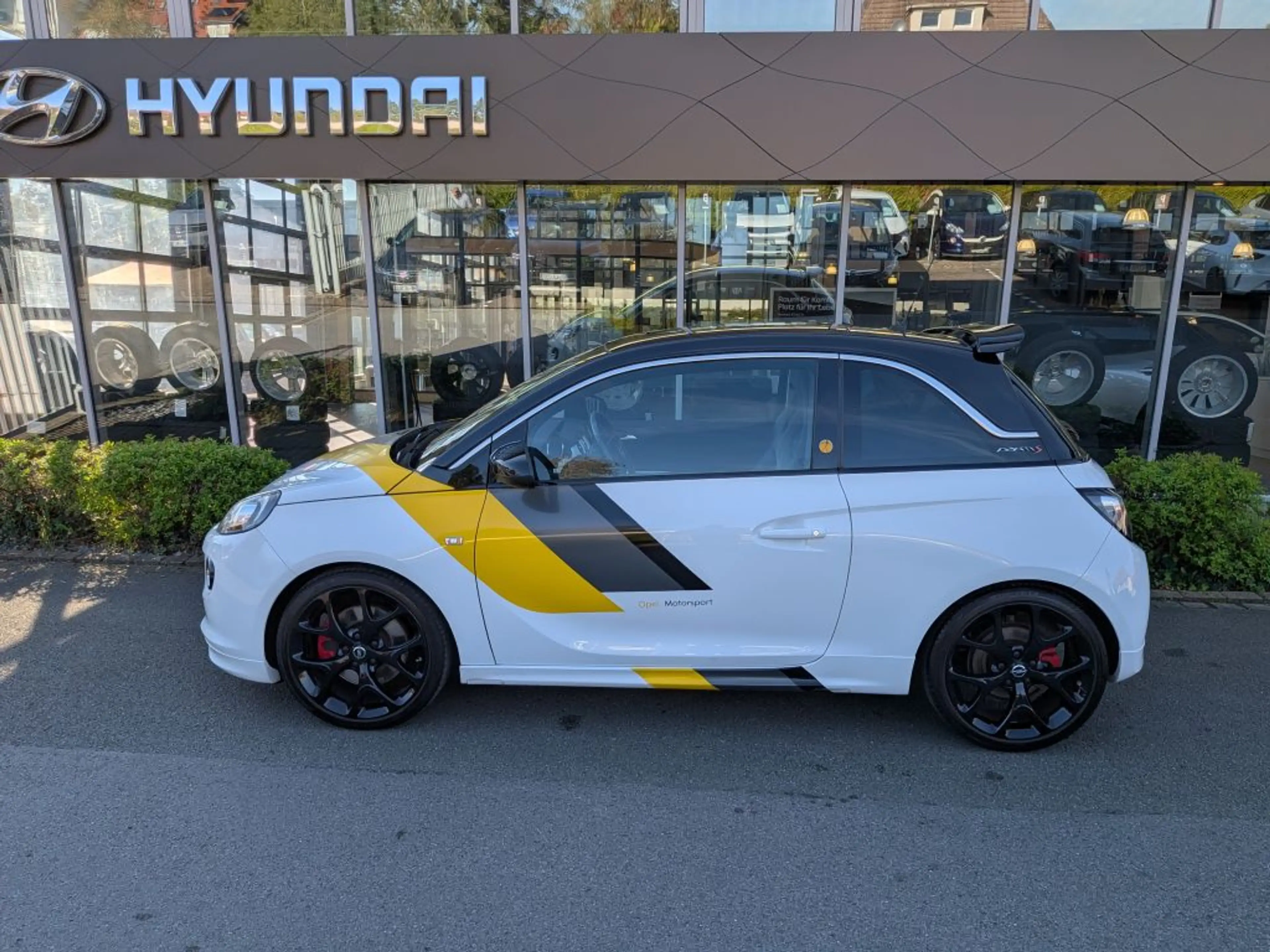 Opel Adam 1.4 Turbo S — photo 2