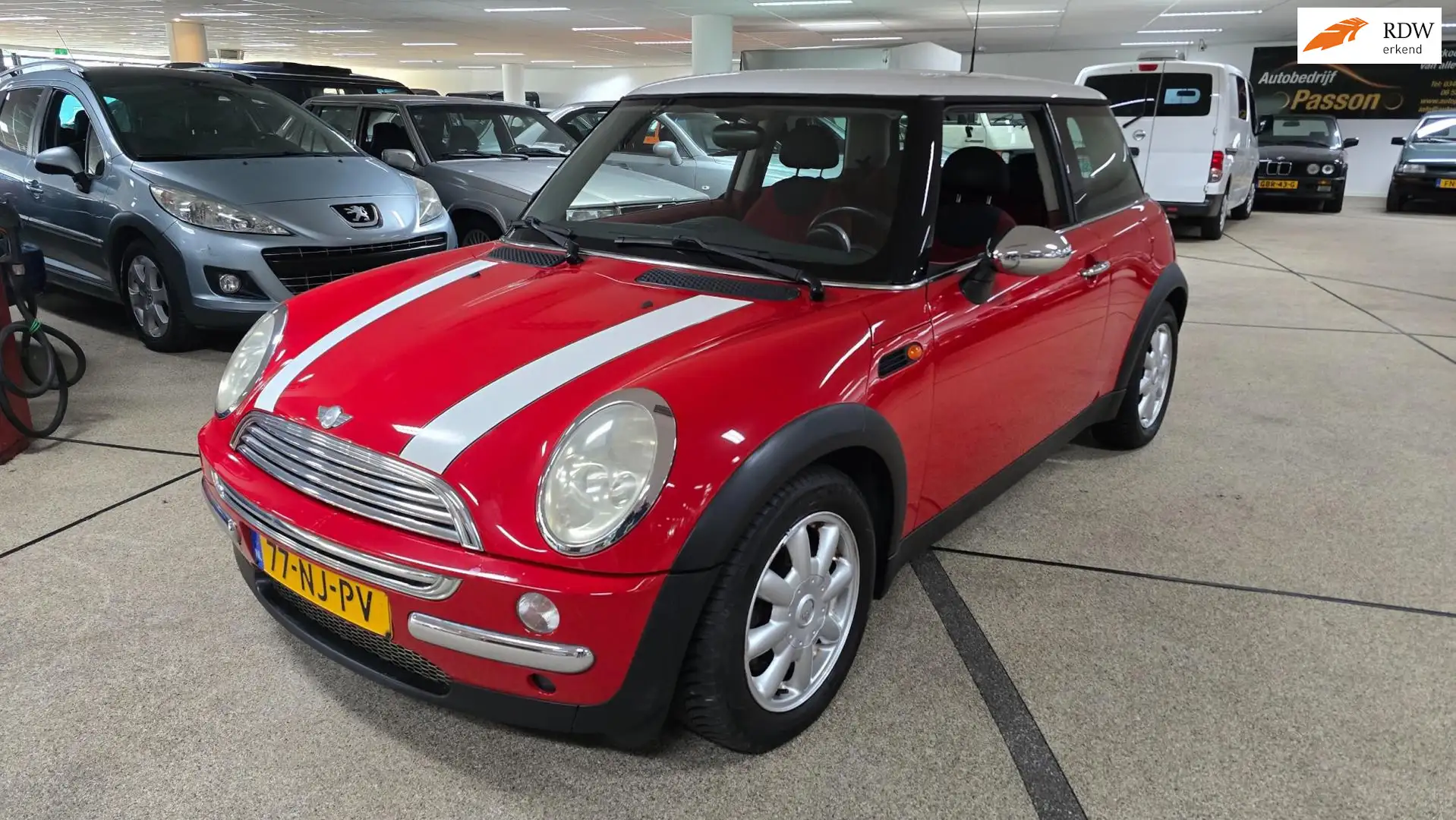 MINI Cooper Mini 1.6 Pepper automaat! Rood - 1