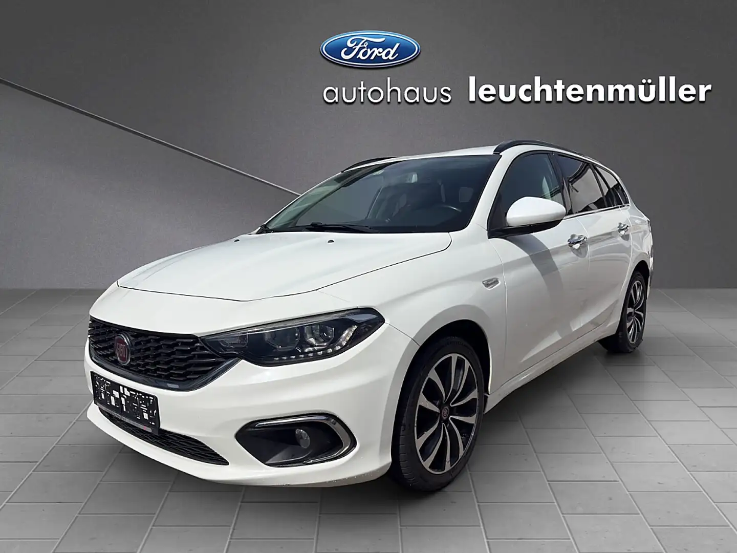 Fiat Tipo 1.6 Multijet Lounge Weiß - 1