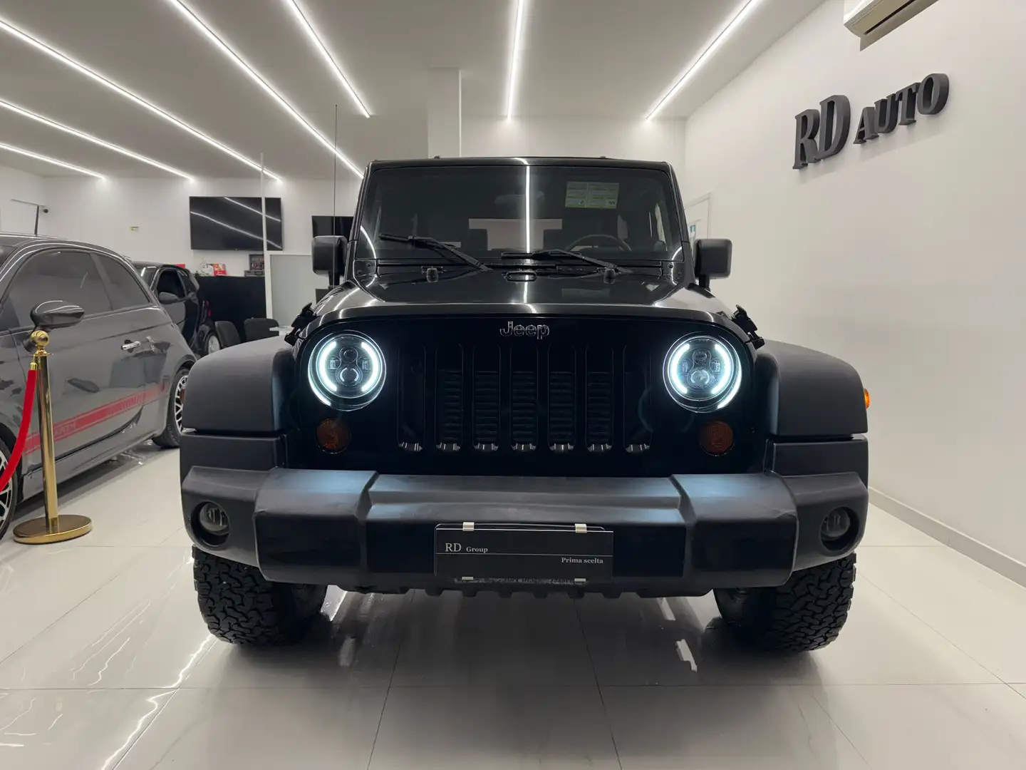 Jeep Wrangler 2.8 Unlimited CRD DPF Sport cabrio Total Black Negru - 2